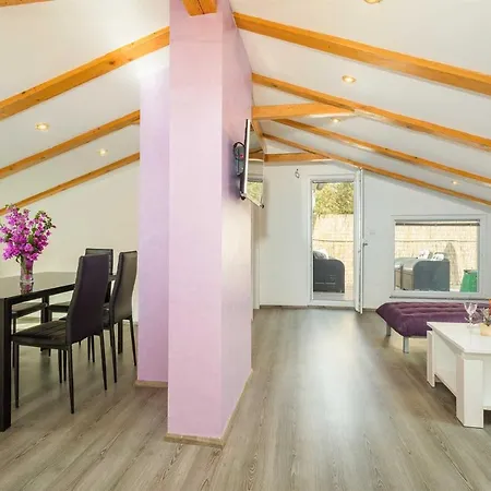 House 2234 梅杜林